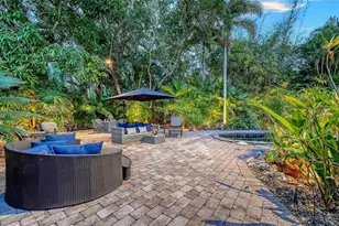 922 Indian Beach Dr, Sarasota, FL 34234 - Photo 38