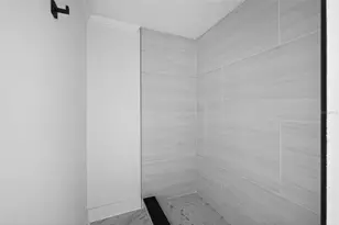 8301 Riverside Dr NE, Saint Petersburg, FL 33702 - Photo 22