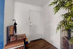 2613 Pine Lake Terrace, Sarasota, FL 34237 - Photo 4