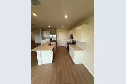 11003 44th Avenue E, Palmetto, FL 34221 - Photo 2
