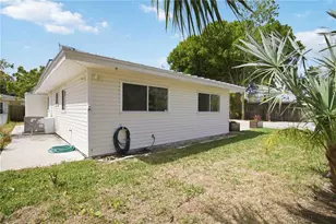 2816 Michigan St, Sarasota, FL 34237 - Photo 36