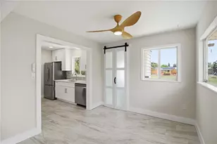 2816 Michigan St, Sarasota, FL 34237 - Photo 12