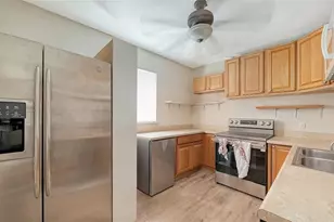 420 Kumquat Ct, Sarasota, FL 34236 - Photo 14