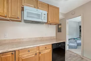420 Kumquat Ct, Sarasota, FL 34236 - Photo 16