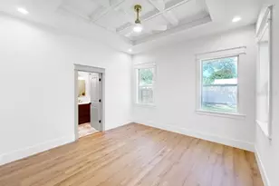 1607 Gray St S, Gulfport, FL 33707 - Photo 12