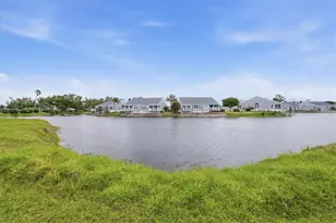 972 Sandpiper Cir, Bradenton, FL 34209 - Photo 30