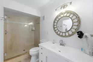 972 Sandpiper Cir, Bradenton, FL 34209 - Photo 12