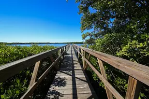 972 Sandpiper Cir, Bradenton, FL 34209 - Photo 56