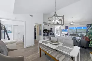 972 Sandpiper Cir, Bradenton, FL 34209 - Photo 4