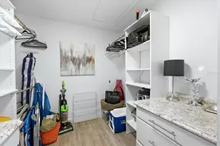 972 Sandpiper Cir, Bradenton, FL 34209 - Photo 12