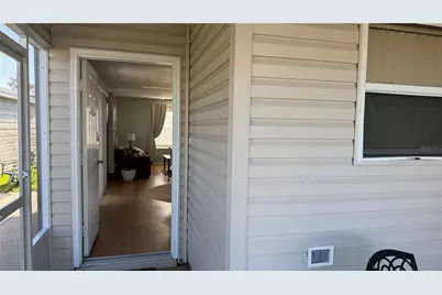 17437 SE 82nd Albemarle Avenue, The Villages, FL 32162 - Photo 4