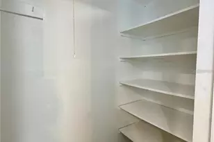 2632 Hidden Lake Dr N, Sarasota, FL 34237 - Photo 14