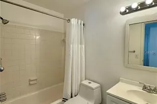 2632 Hidden Lake Dr N, Sarasota, FL 34237 - Photo 18