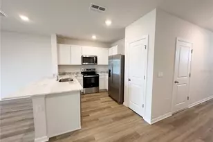 17452 Haysack Ter, Lakewood Ranch, FL 34211 - Photo 2