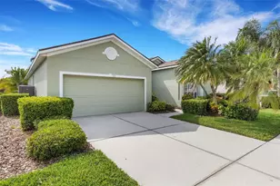 378 Londonderry Dr, Sarasota, FL 34240 - Photo 4