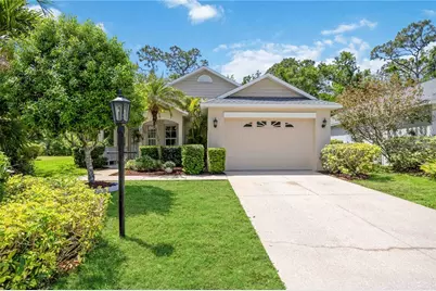 6446 Barberry Court, Lakewood Ranch, FL 34202 - Photo 2
