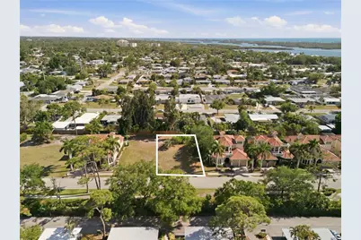 1740 Assisi Drive, Sarasota, FL 34231 - Photo 12