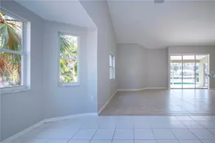 9590 Knightsbridge Cir, Sarasota, FL 34238 - Photo 22