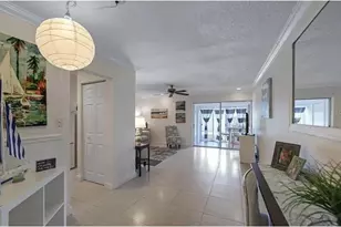 2782 Woodgate Ln, Sarasota, FL 34231 - Photo 8