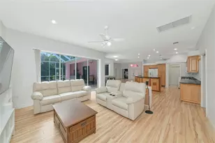 619 147th St E, Bradenton, FL 34212 - Photo 14