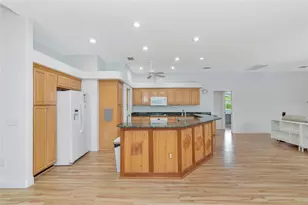 619 147th St E, Bradenton, FL 34212 - Photo 8