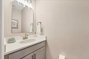 5333 Charlie Brown Ln, Sarasota, FL 34233 - Photo 24