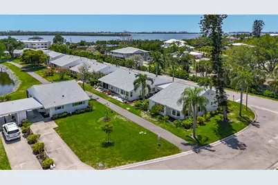 4523 W Independence Drive, Bradenton, FL 34210 - Photo 36