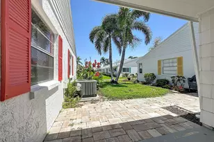 4523 W Independence Dr, Bradenton, FL 34210 - Photo 4
