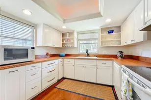 4523 W Independence Dr, Bradenton, FL 34210 - Photo 10