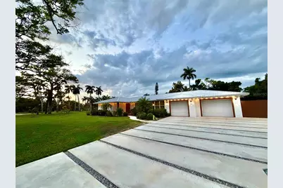 4620 7th Avenue W, Bradenton, FL 34209 - Photo 1