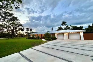 4620 7th Ave W, Bradenton, FL 34209 - Photo 1