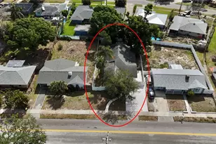 519 51st St W, Bradenton, FL 34209 - Photo 4