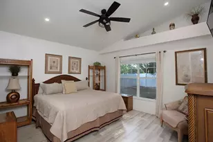 519 51st St W, Bradenton, FL 34209 - Photo 8