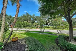 1704 Fortuna St, Sarasota, FL 34239 - Photo 48