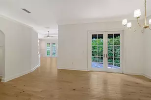 1704 Fortuna St, Sarasota, FL 34239 - Photo 8