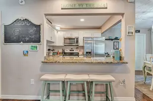 710 31st St W, Bradenton, FL 34205 - Photo 4