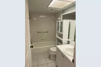 435 30th Avenue W #D103, Bradenton, FL 34205 - Photo 18