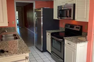 435 30th Ave W, Bradenton, FL 34205 - Photo 8