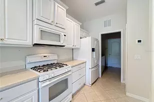 8721 Stone Harbour Loop, Bradenton, FL 34212 - Photo 18