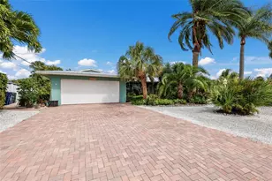 5007 Bimini Dr, Bradenton, FL 34210 - Photo 2