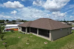 729 Crestview Cir NW, Port Charlotte, FL 33948 - Photo 30