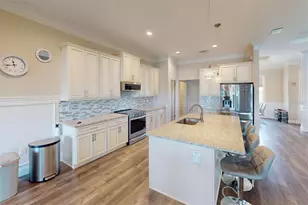729 Crestview Cir NW, Port Charlotte, FL 33948 - Photo 10