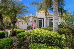6702 41st St Cir E, Sarasota, FL 34243 - Photo 2