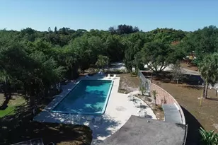 2940 Bougainvillea St, Sarasota, FL 34239 - Photo 20