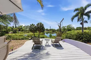 2940 Bougainvillea St, Sarasota, FL 34239 - Photo 16