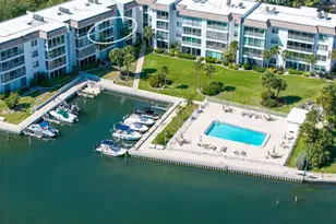 600 Sutton Pl, Longboat Key, FL 34228 - Photo 28