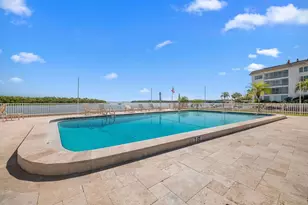 600 Sutton Pl, Longboat Key, FL 34228 - Photo 32