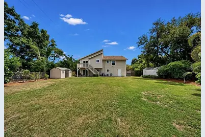 8096 Glenbrooke Lane, Sarasota, FL 34243 - Photo 48