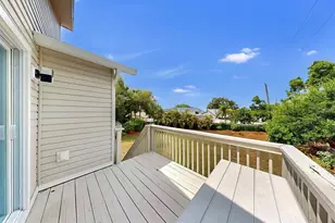 8096 Glenbrooke Ln, Sarasota, FL 34243 - Photo 52