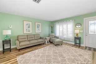 3910 Joyce Dr, Bradenton, FL 34208 - Photo 8